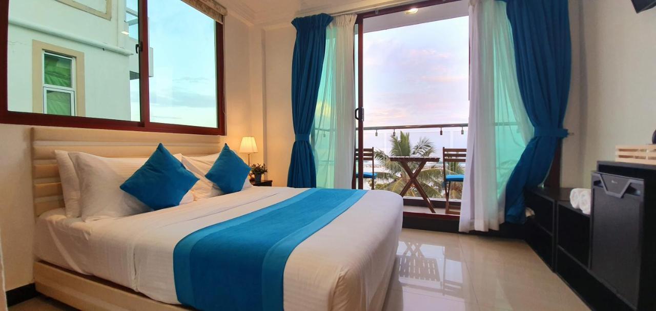 Huvan Beach Hotel At Хулхумале Екстер'єр фото