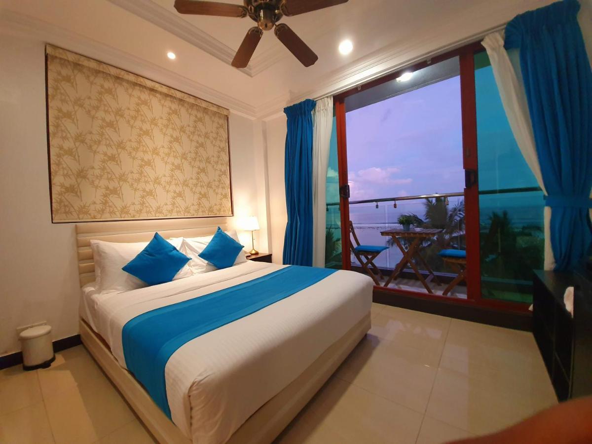 Huvan Beach Hotel At Хулхумале Екстер'єр фото