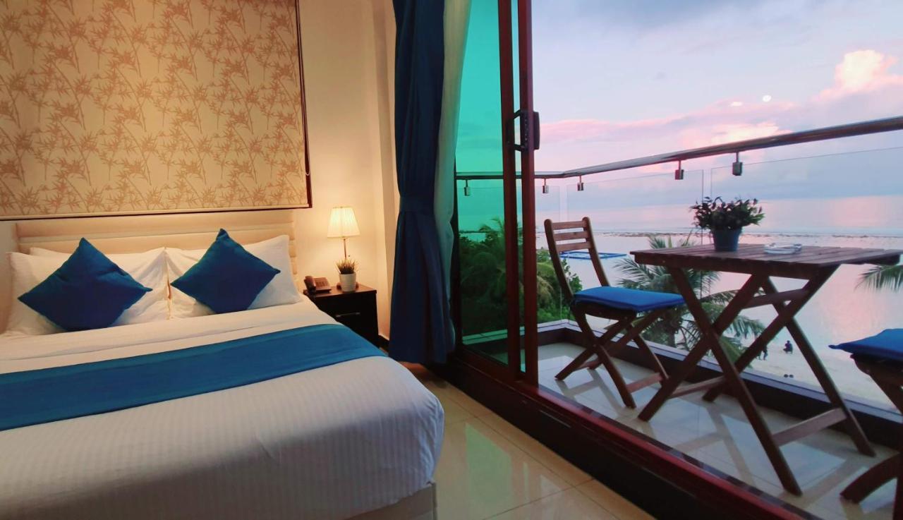 Huvan Beach Hotel At Хулхумале Екстер'єр фото